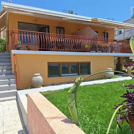 Lassi 1 Apartment
